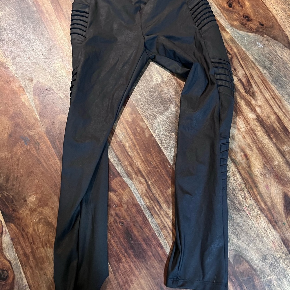 Simply Vera Vera Wang Black Leggings